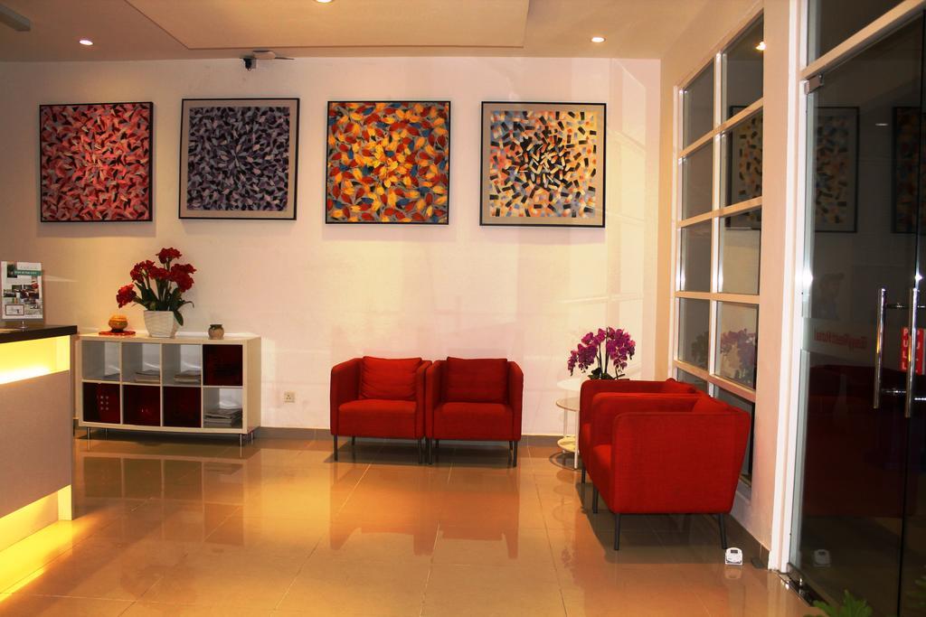 Easyrest Hotel Petaling Jaya Buitenkant foto